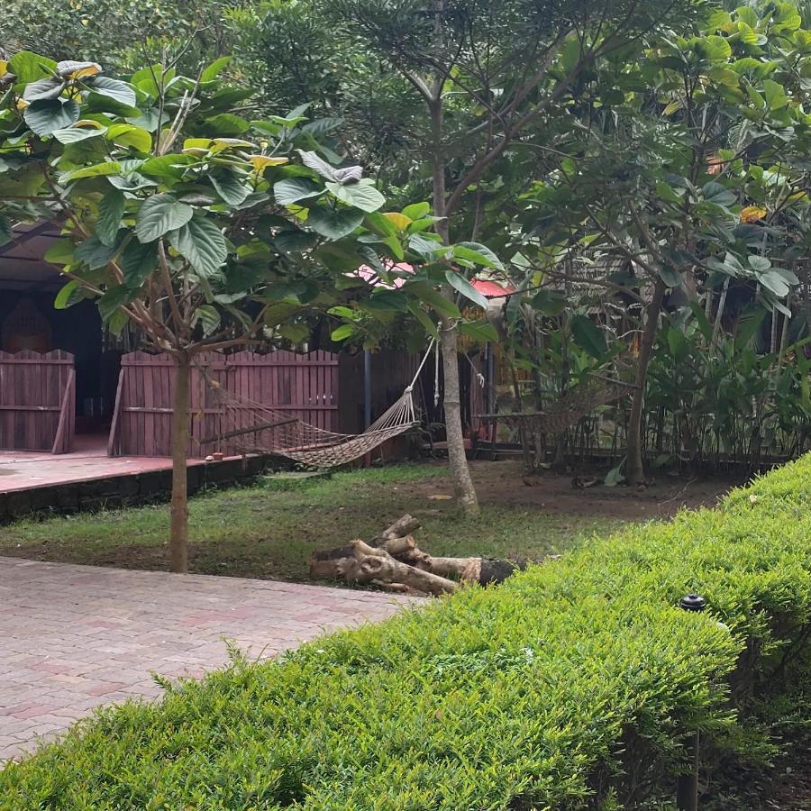 Savithri Inn Cottage Varkala Eksteriør billede