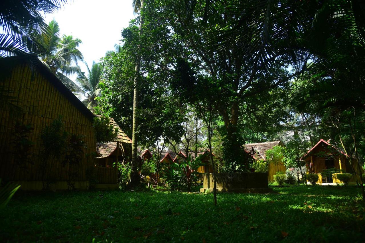 Savithri Inn Cottage Varkala Eksteriør billede