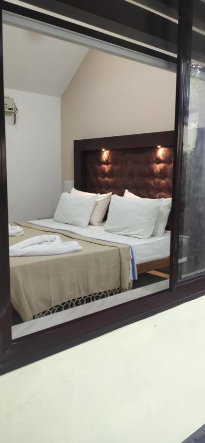 Savithri Inn Cottage Varkala Eksteriør billede