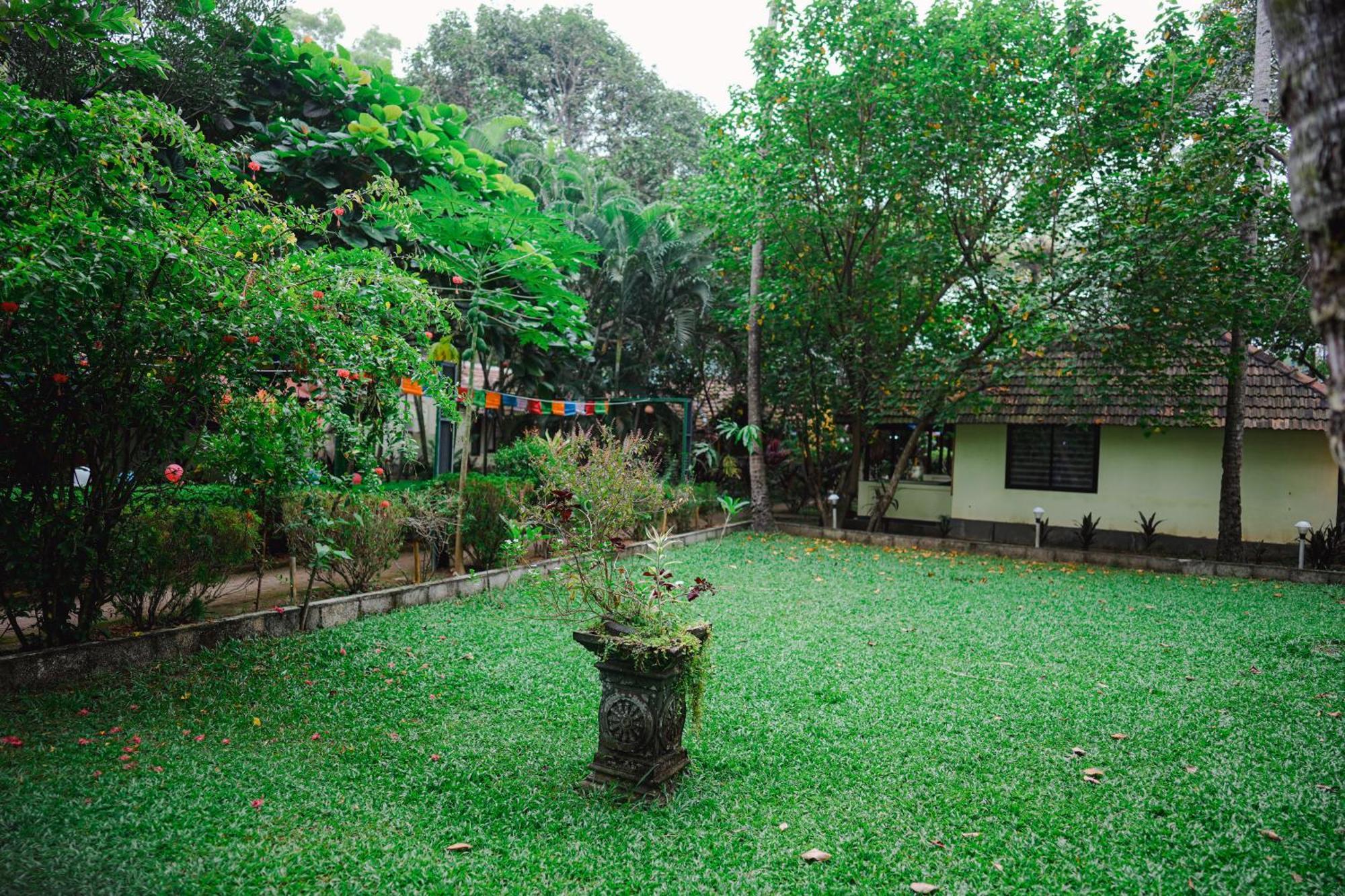 Savithri Inn Cottage Varkala Eksteriør billede
