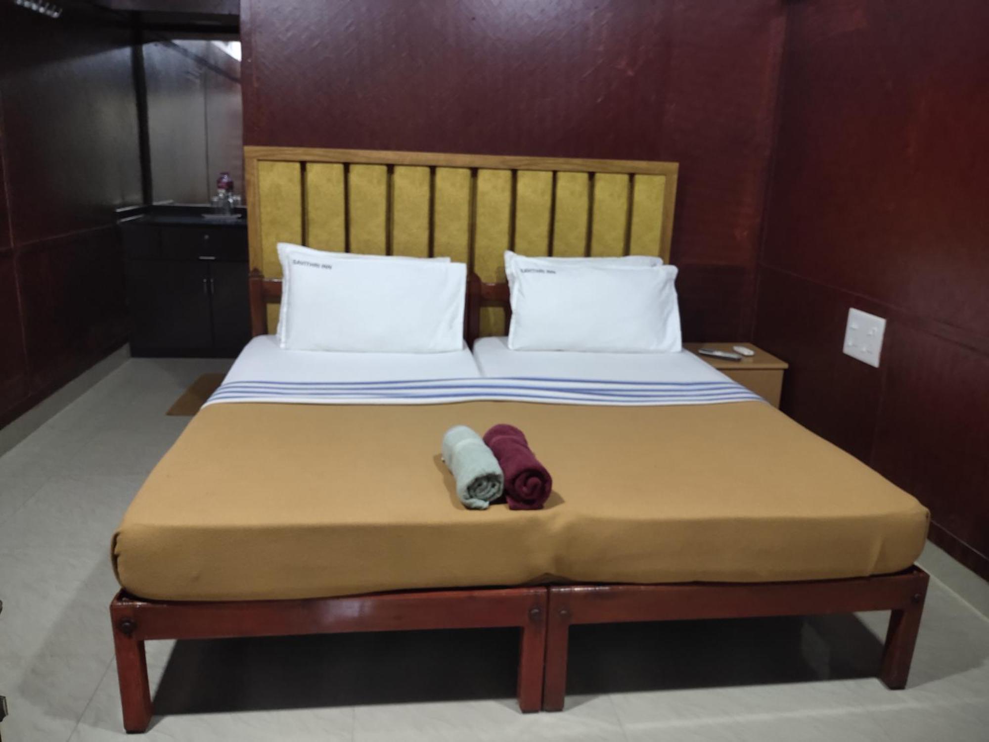 Savithri Inn Cottage Varkala Eksteriør billede